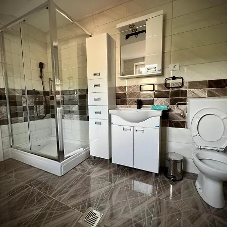 Lux Апартаменты *